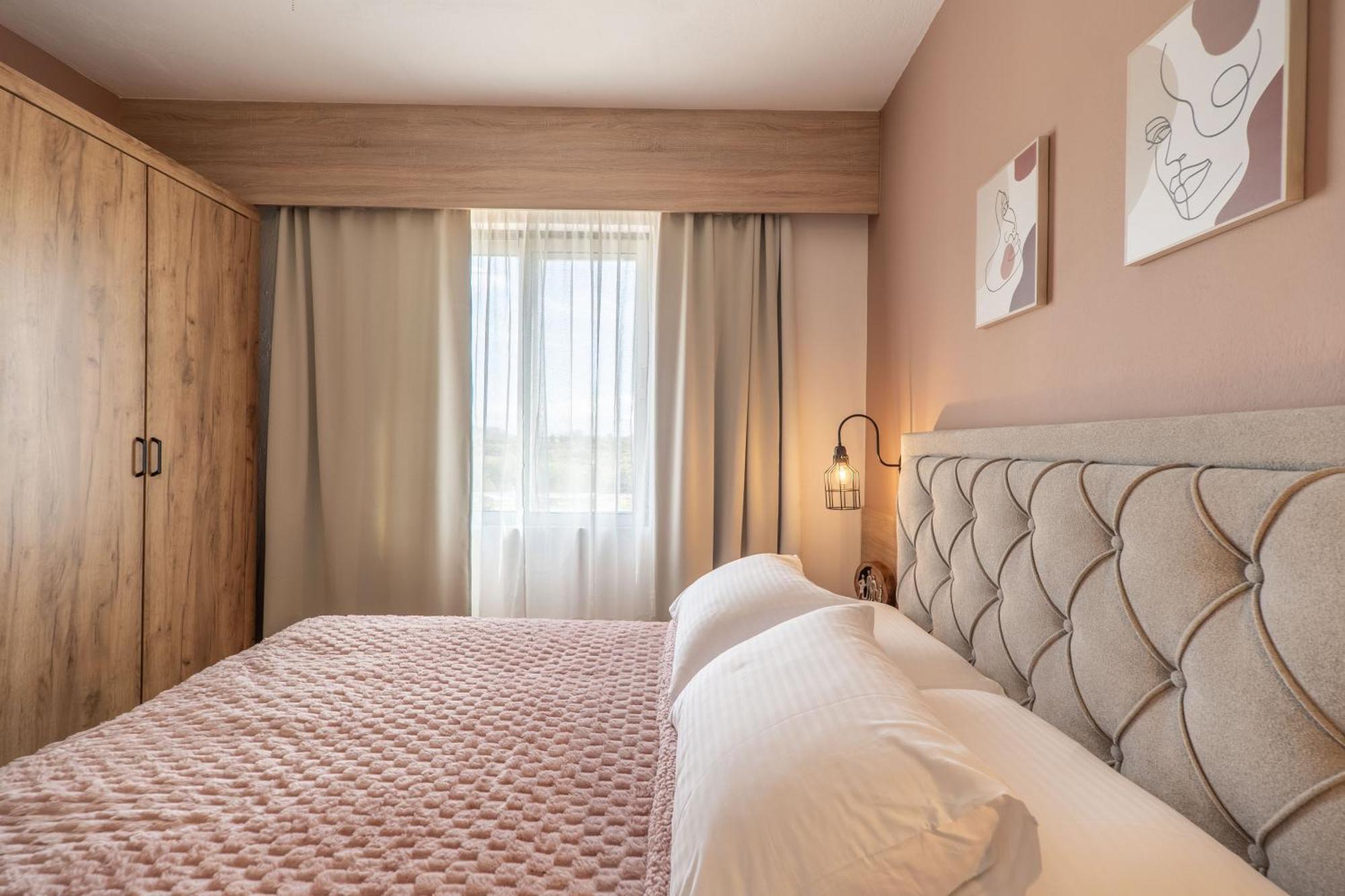 Paradisio Baby & Kinder Hotel Stavrós エクステリア 写真